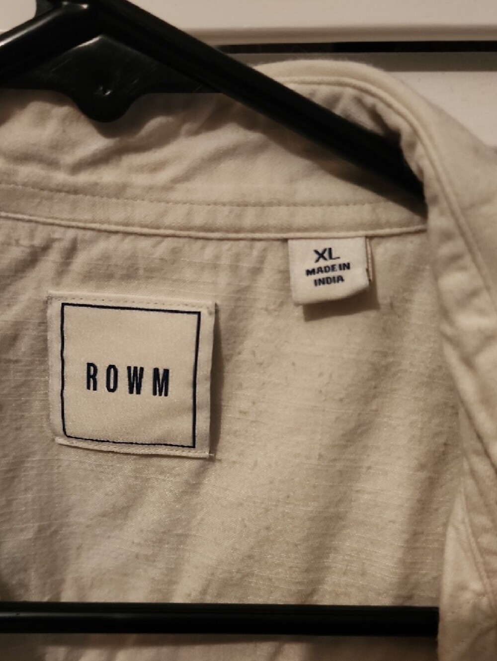 Rown Cream Short-Sleeve Button-Down Shirt with Floral Embroidery - Picture 2 of 4